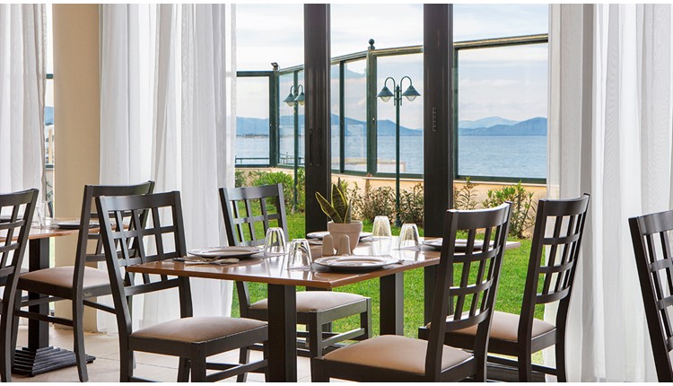 Zeus Essence Ramada Athens  (ex Ramada Athens Attica Riviera), Афины